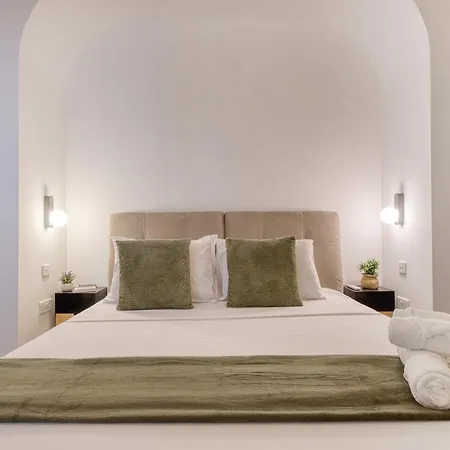Ferienhaus Exquisitely Restored 16th Century House In *
