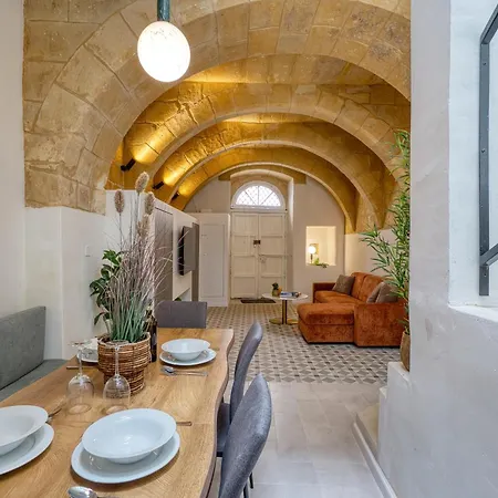 Ferienhaus Exquisitely Restored 16th Century House In *