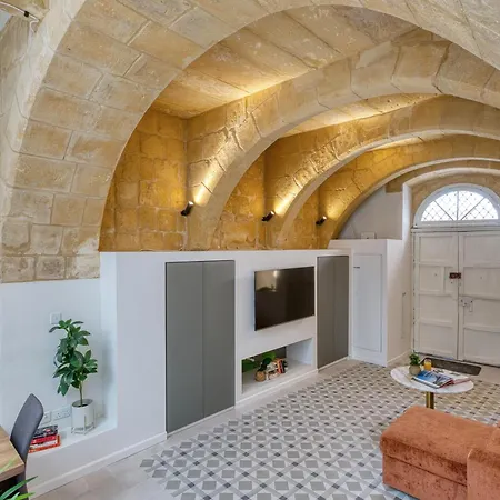 Hébergement de vacances Exquisitely Restored 16th Century House In *