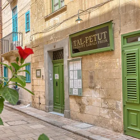 Exquisitely Restored 16th Century House In Il-Birgu